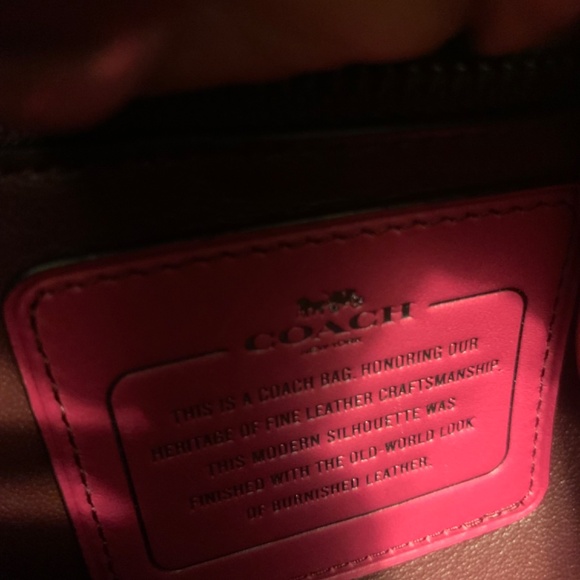 Coach - Picture 5 of 7